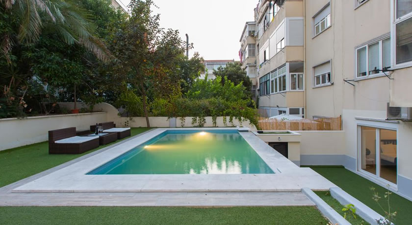 Alvalade terrace and pool Lisbon
